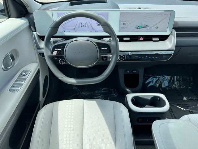 2024 Hyundai IONIQ 5 Limited — photo 17 of 38