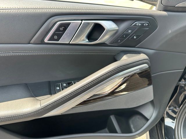 2025 BMW X6 xDrive40i — photo 19 of 28