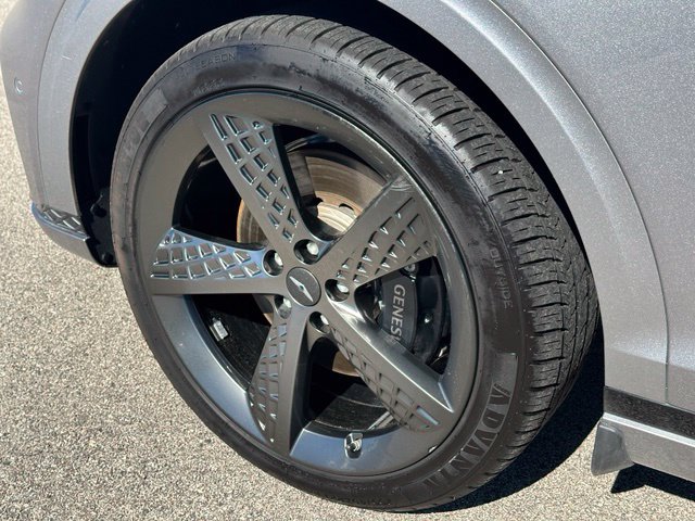 2023 Genesis GV70 2.5T — photo 8 of 41