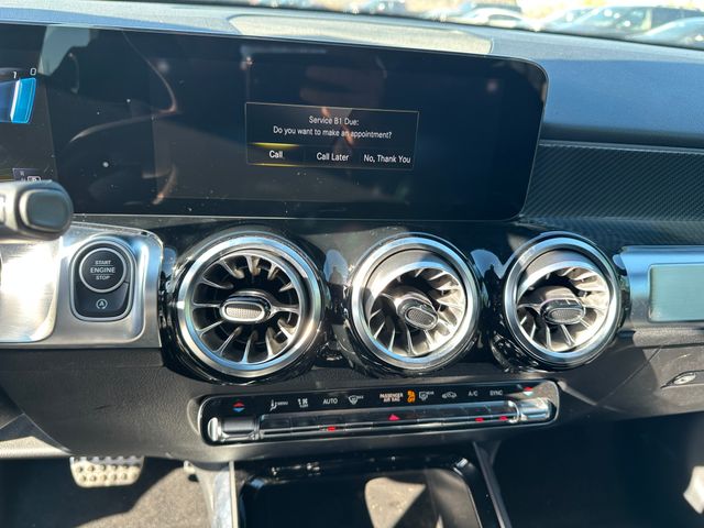 2023 Mercedes-Benz GLB GLB 35 AMG® — photo 16 of 21