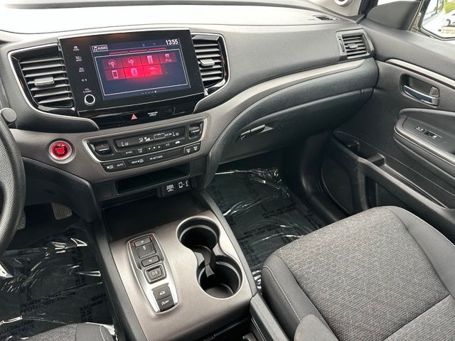 2021 Honda Ridgeline Sport — photo 13 of 27