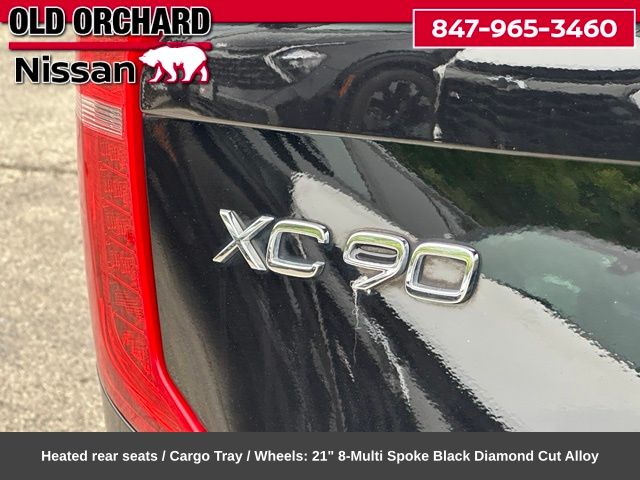 2024 Volvo XC90 Recharge Plug-In Hybrid Ultimate — photo 9 of 24