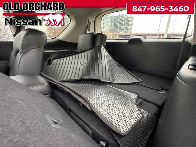 2024 Nissan Armada SL — photo 13 of 22