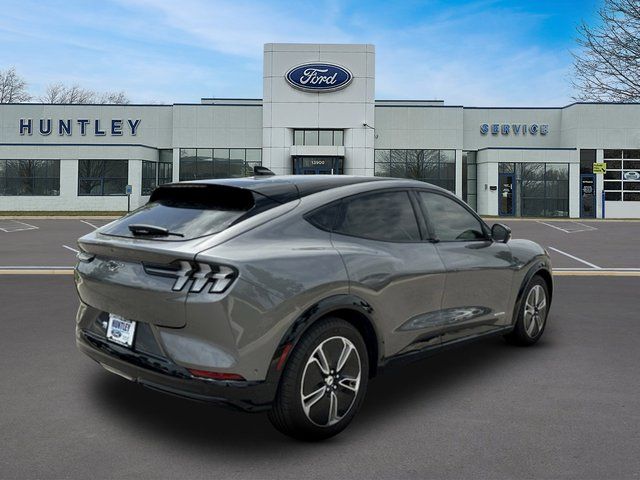2023 Ford Mustang Mach-E Premium — photo 4 of 34