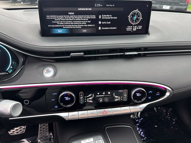 2023 Genesis GV70 2.5T — photo 26 of 41