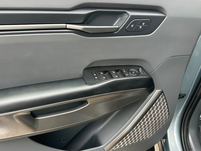 2024 Kia EV9 Wind — photo 37 of 44