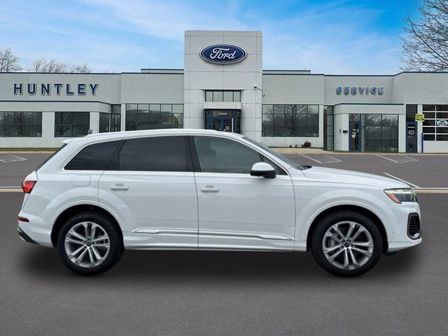 2025 Audi Q7 55 Premium Plus — photo 5 of 34