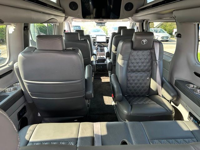 2024 Ford Transit-150 Explorer Van — photo 11 of 39
