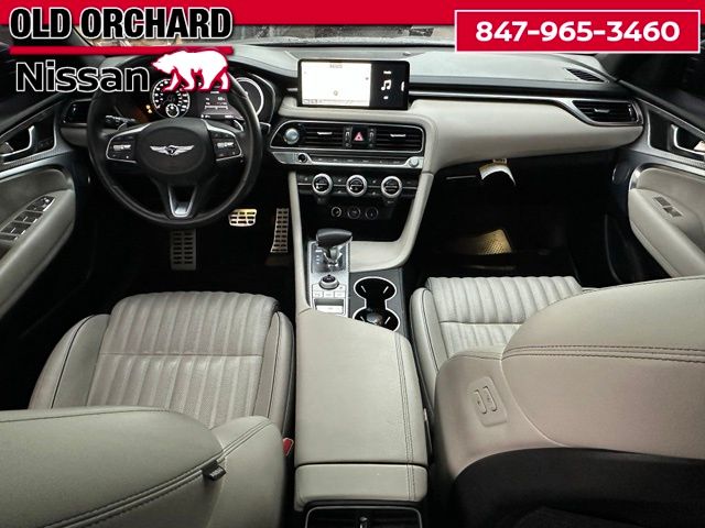 2023 Genesis G70 3.3T — photo 14 of 20