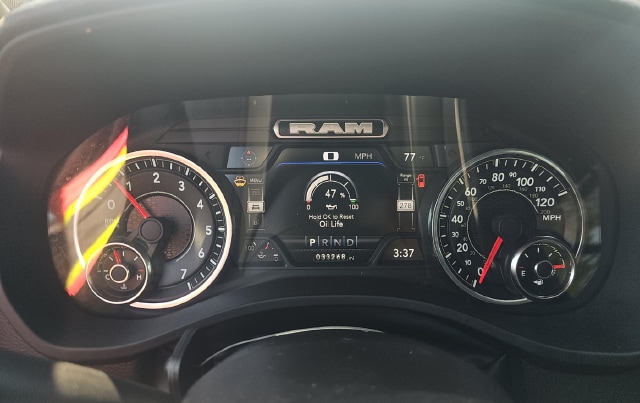 2023 Ram 1500 Laramie — photo 9 of 11
