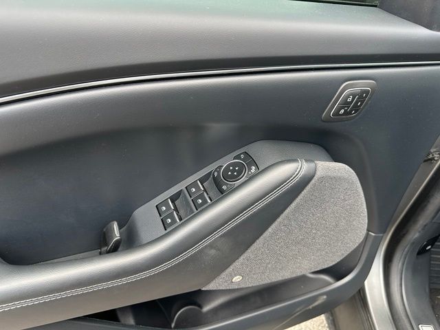 2023 Ford Mustang Mach-E Premium — photo 22 of 34