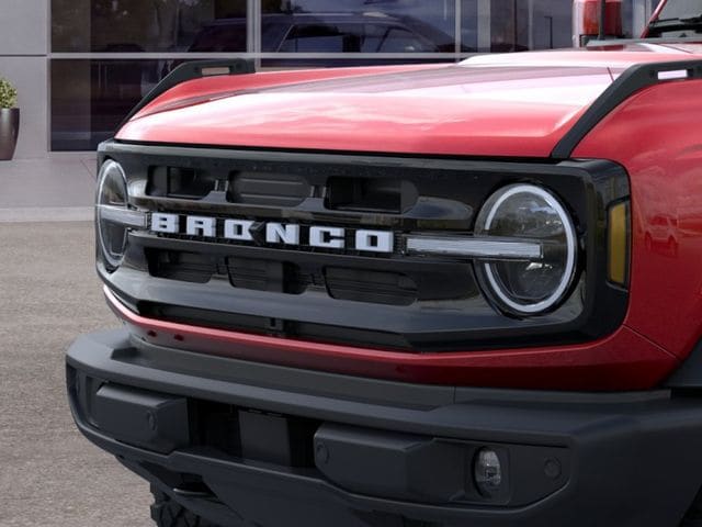 2026 Ford Bronco Outer Banks — photo 19 of 57