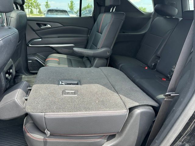 2024 Chevrolet Traverse RS — photo 15 of 38