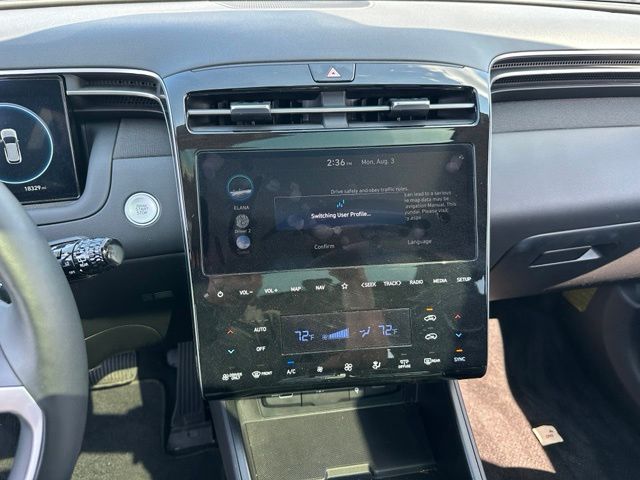 2024 Hyundai Tucson Hybrid Limited — photo 23 of 35