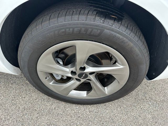 2026 Genesis GV70 2.5T Advanced — photo 8 of 37