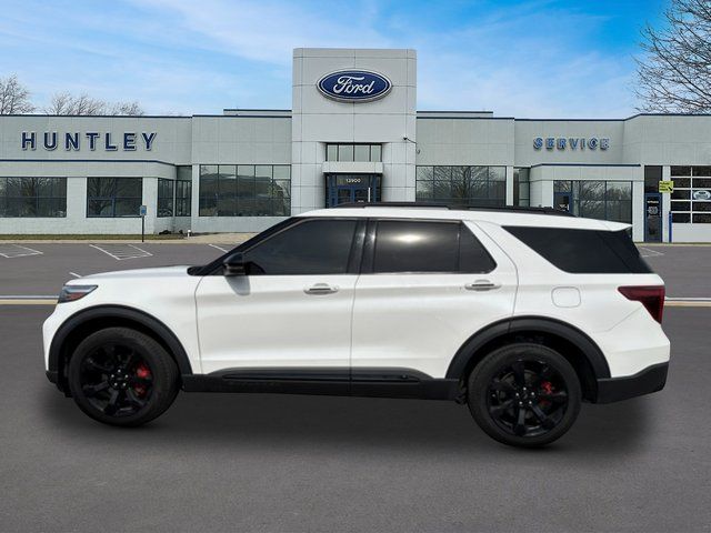 2023 Ford Explorer ST — photo 7 of 33