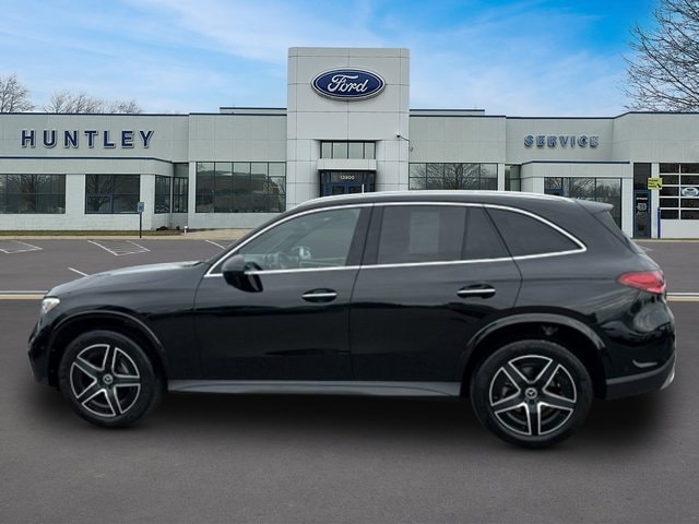 2024 Mercedes-Benz GLC GLC 300 — photo 7 of 31