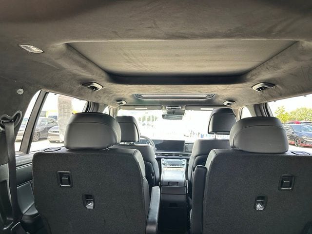 2024 Hyundai Santa Fe Calligraphy — photo 15 of 49
