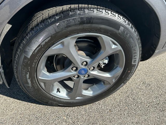 2024 Ford Escape ST-Line — photo 8 of 29