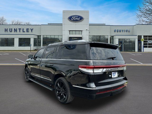2022 Lincoln Navigator L Reserve — photo 6 of 37