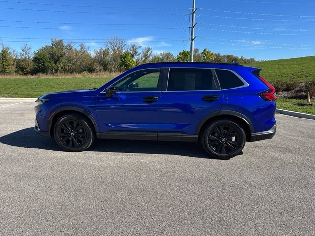 2024 Honda CR-V Hybrid Sport Touring — photo 7 of 31