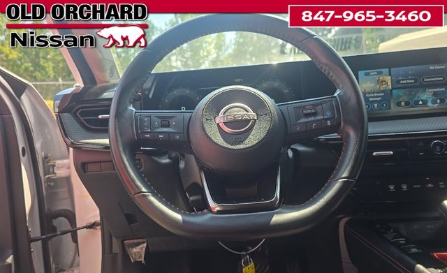 2025 Nissan Kicks SR — photo 8 of 9