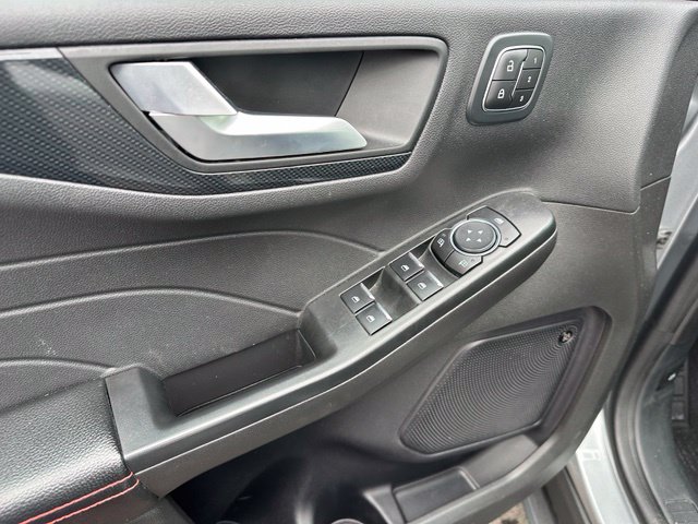 2023 Ford Escape ST-Line Elite — photo 19 of 31