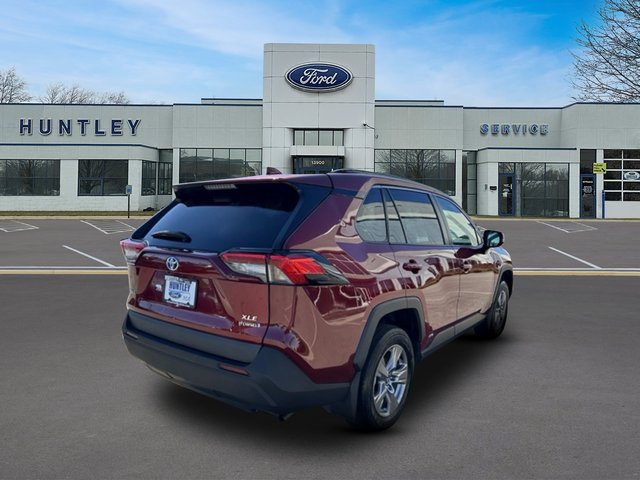 2024 Toyota RAV4 Hybrid XLE — photo 5 of 29