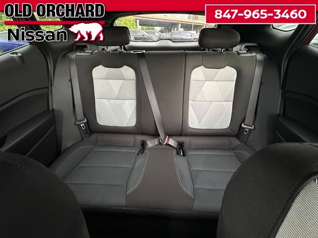 2025 Chevrolet Trax 1RS — photo 10 of 20