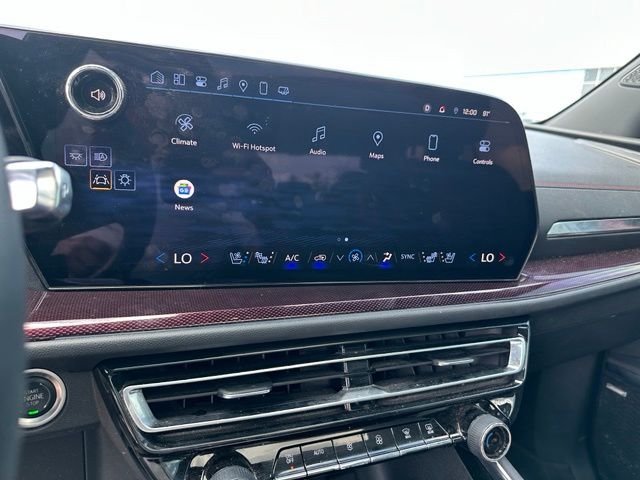 2024 Chevrolet Traverse RS — photo 24 of 38