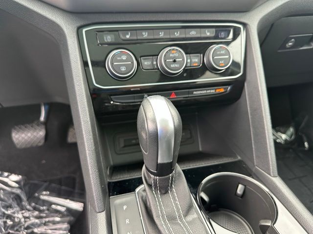 2023 Volkswagen Atlas SEL — photo 26 of 34