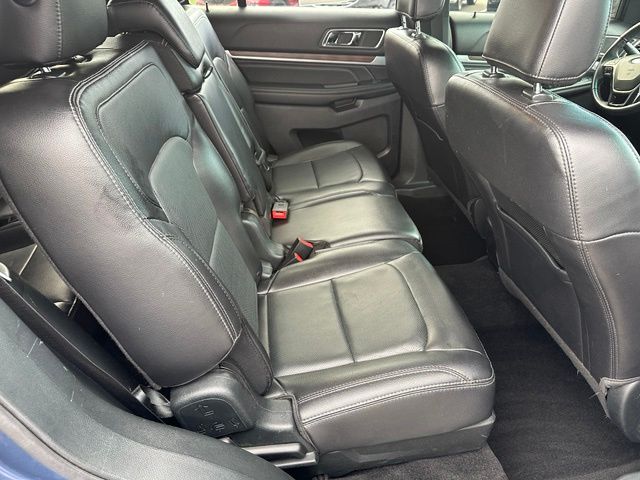 2019 Ford Explorer Limited — photo 11 of 33