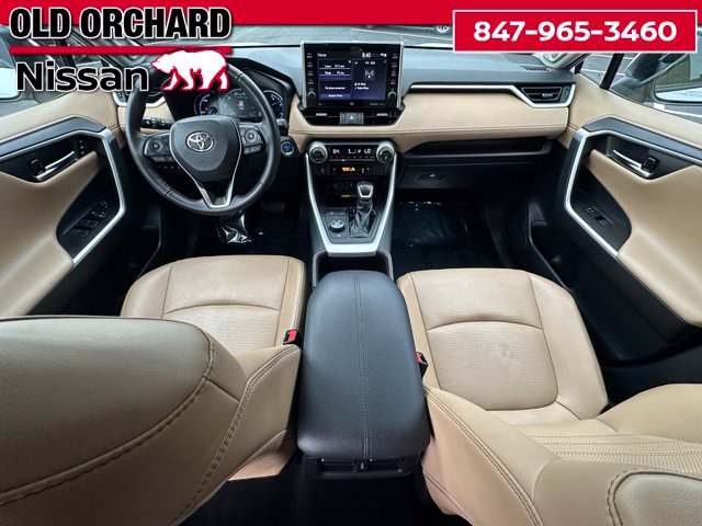 2022 Toyota RAV4 Hybrid Limited — photo 17 of 23