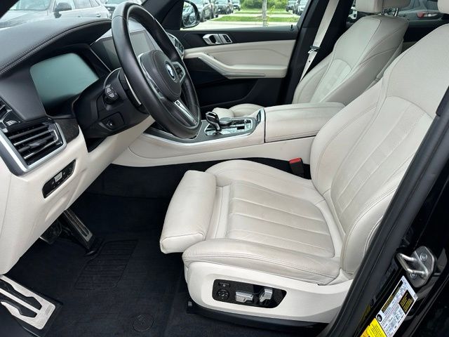 2022 BMW X5 xDrive45e — photo 37 of 46