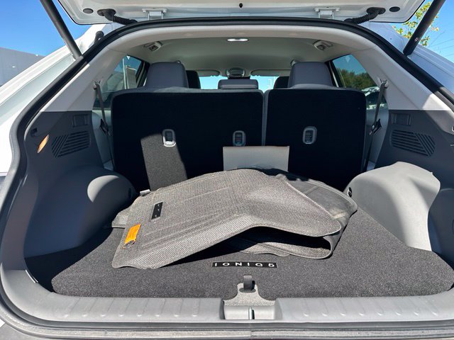2024 Hyundai IONIQ 5 SEL — photo 11 of 28