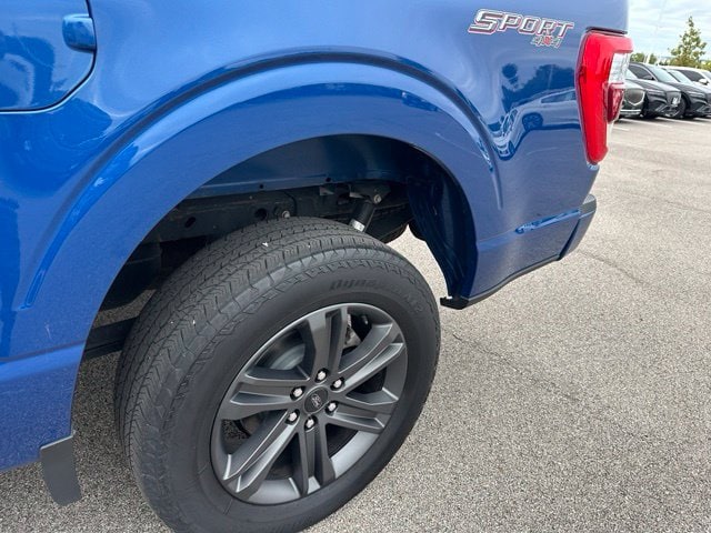 2023 Ford F-150 Lariat — photo 8 of 29