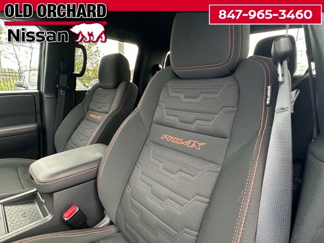 2023 Nissan Frontier PRO-4X — photo 15 of 23