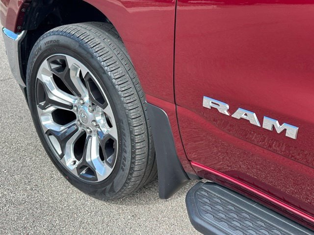 2023 Ram 1500 Laramie — photo 9 of 33