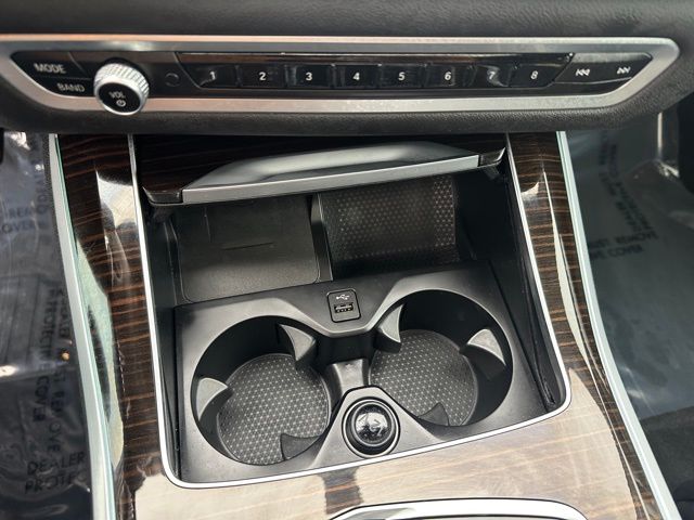 2021 BMW X5 xDrive45e — photo 27 of 34