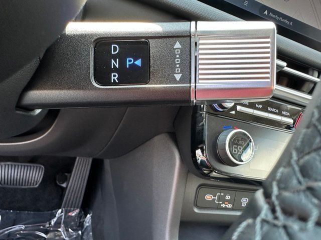 2025 Hyundai Tucson Hybrid SEL Convenience — photo 35 of 35