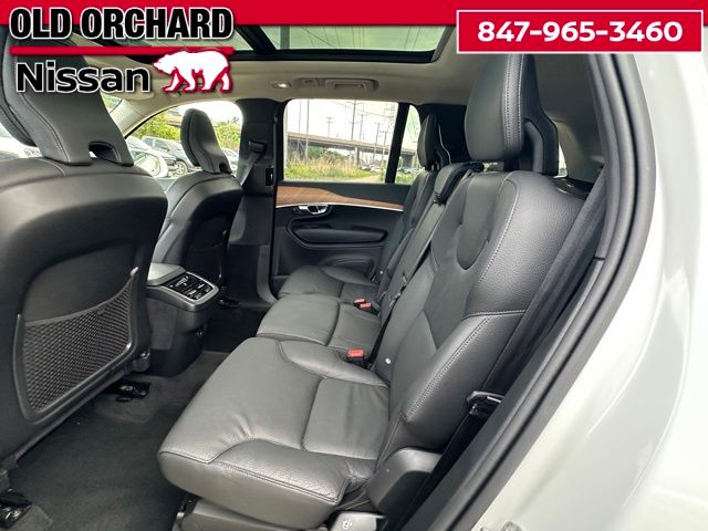 2025 Volvo XC90 B6 Plus 7-Seater — photo 11 of 21