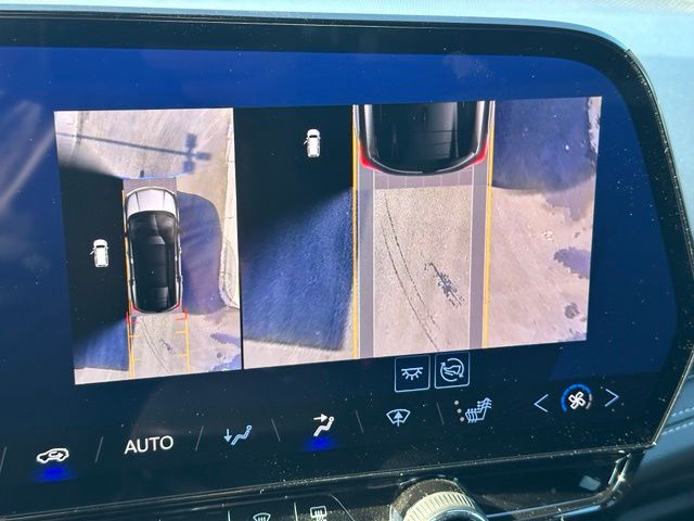 2024 Chevrolet Blazer EV LT — photo 25 of 29