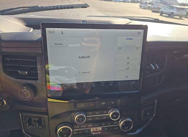 2023 Ford Expedition Limited — photo 8 of 11