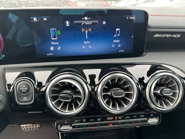 2025 Mercedes-Benz CLA CLA 35 AMG® — photo 27 of 30