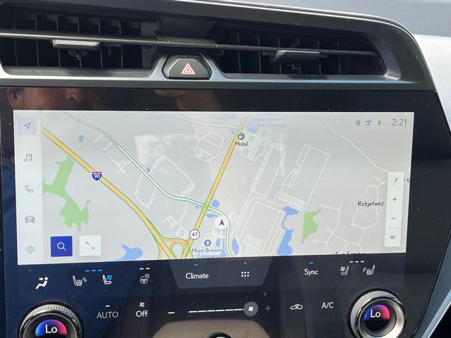 2023 LEXUS RZ 450e Premium — photo 22 of 27