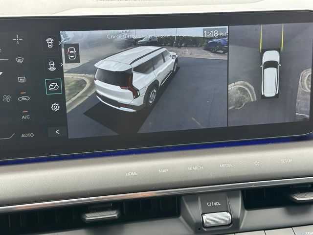 2024 Kia EV9 Land — photo 30 of 38