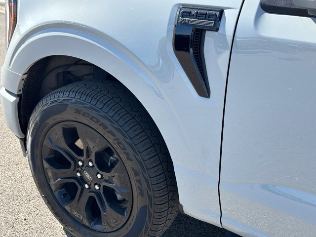 2023 Ford F-150 XLT — photo 9 of 35