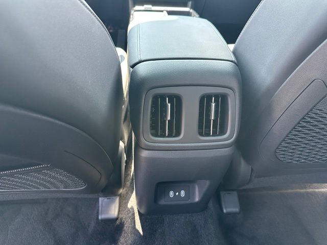 2025 Hyundai Tucson Hybrid SEL Convenience — photo 19 of 35