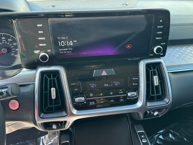 2023 Kia Sorento Hybrid EX — photo 24 of 31