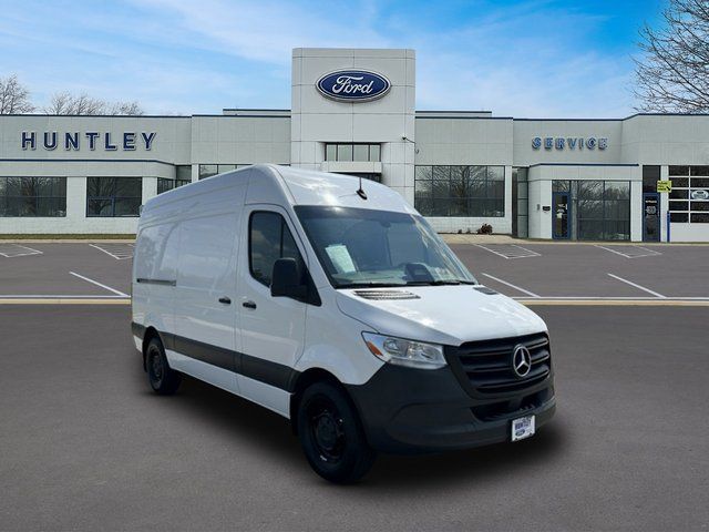 2025 Mercedes-Benz Sprinter 2500 Cargo 144 WB — photo 4 of 26